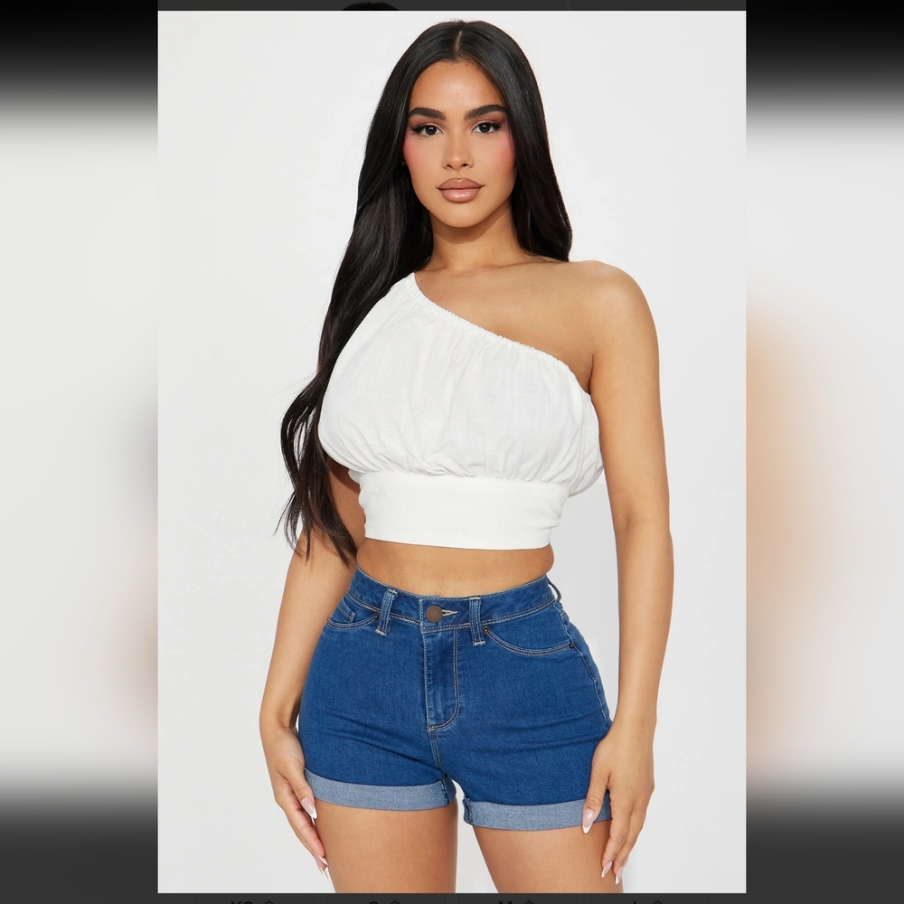 One shoulder top